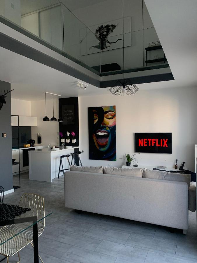 Two-Levels Penthouse With A Garden In The City Center Apartment วูดช์ ภายนอก รูปภาพ