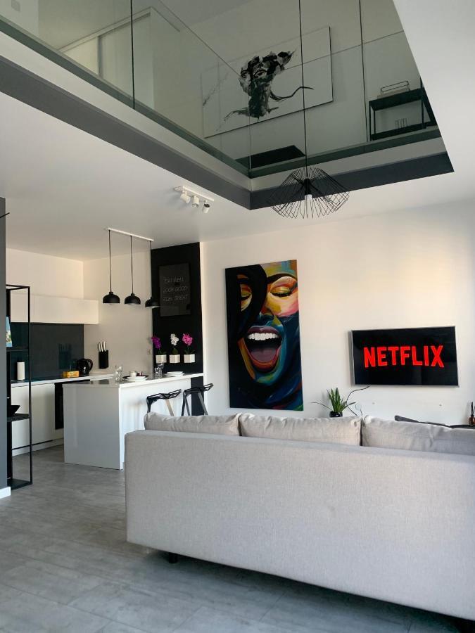 Two-Levels Penthouse With A Garden In The City Center Apartment วูดช์ ภายนอก รูปภาพ