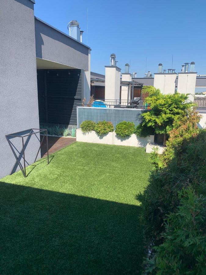 Two-Levels Penthouse With A Garden In The City Center Apartment วูดช์ ภายนอก รูปภาพ