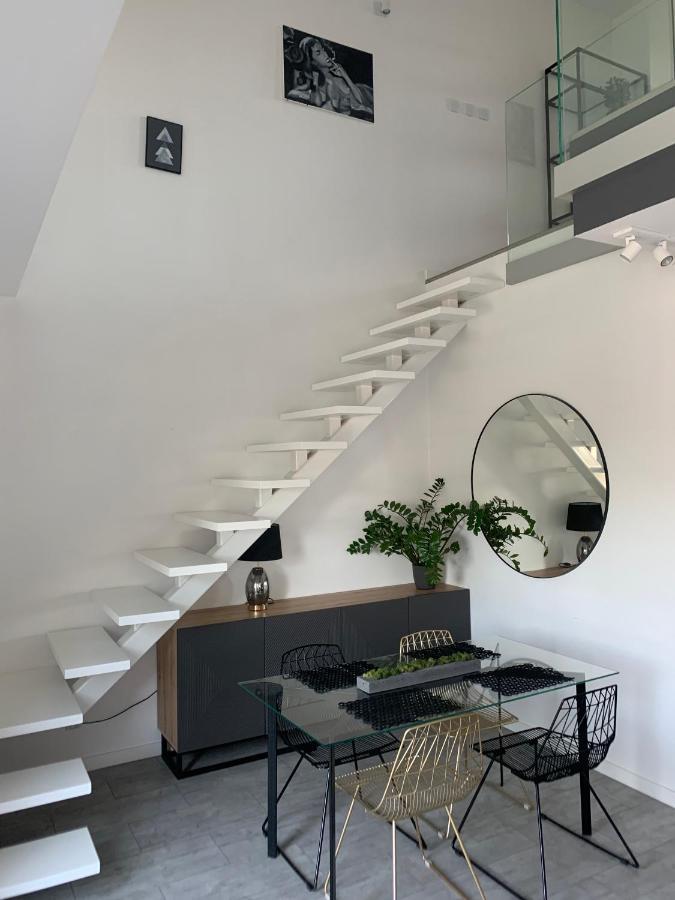 Two-Levels Penthouse With A Garden In The City Center Apartment วูดช์ ภายนอก รูปภาพ