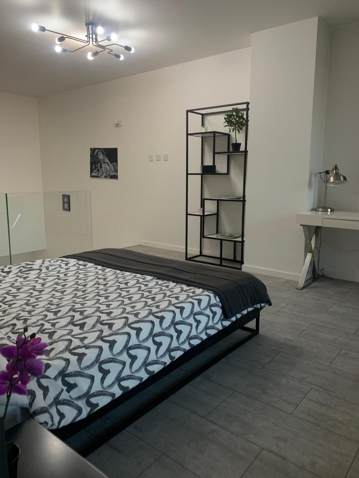 Two-Levels Penthouse With A Garden In The City Center Apartment วูดช์ ภายนอก รูปภาพ